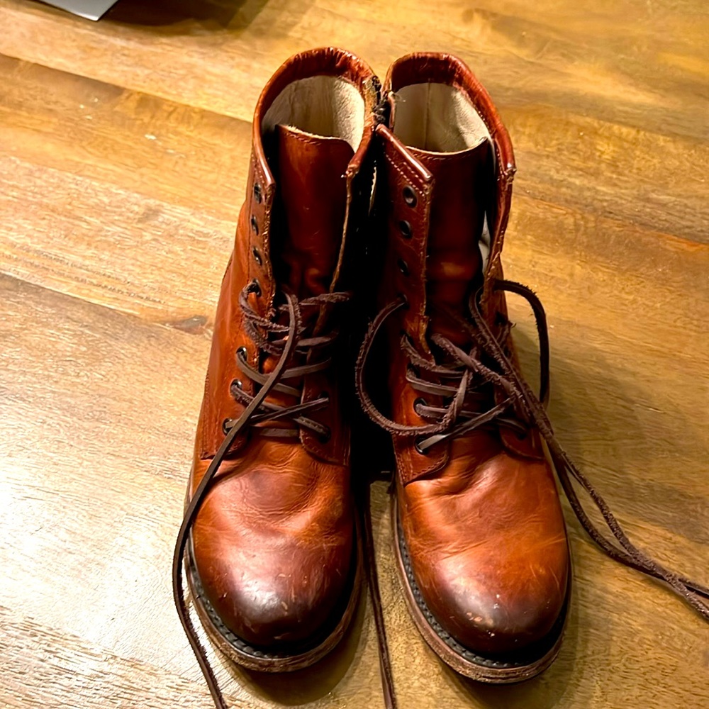 Freebird Manchester size 9 like new